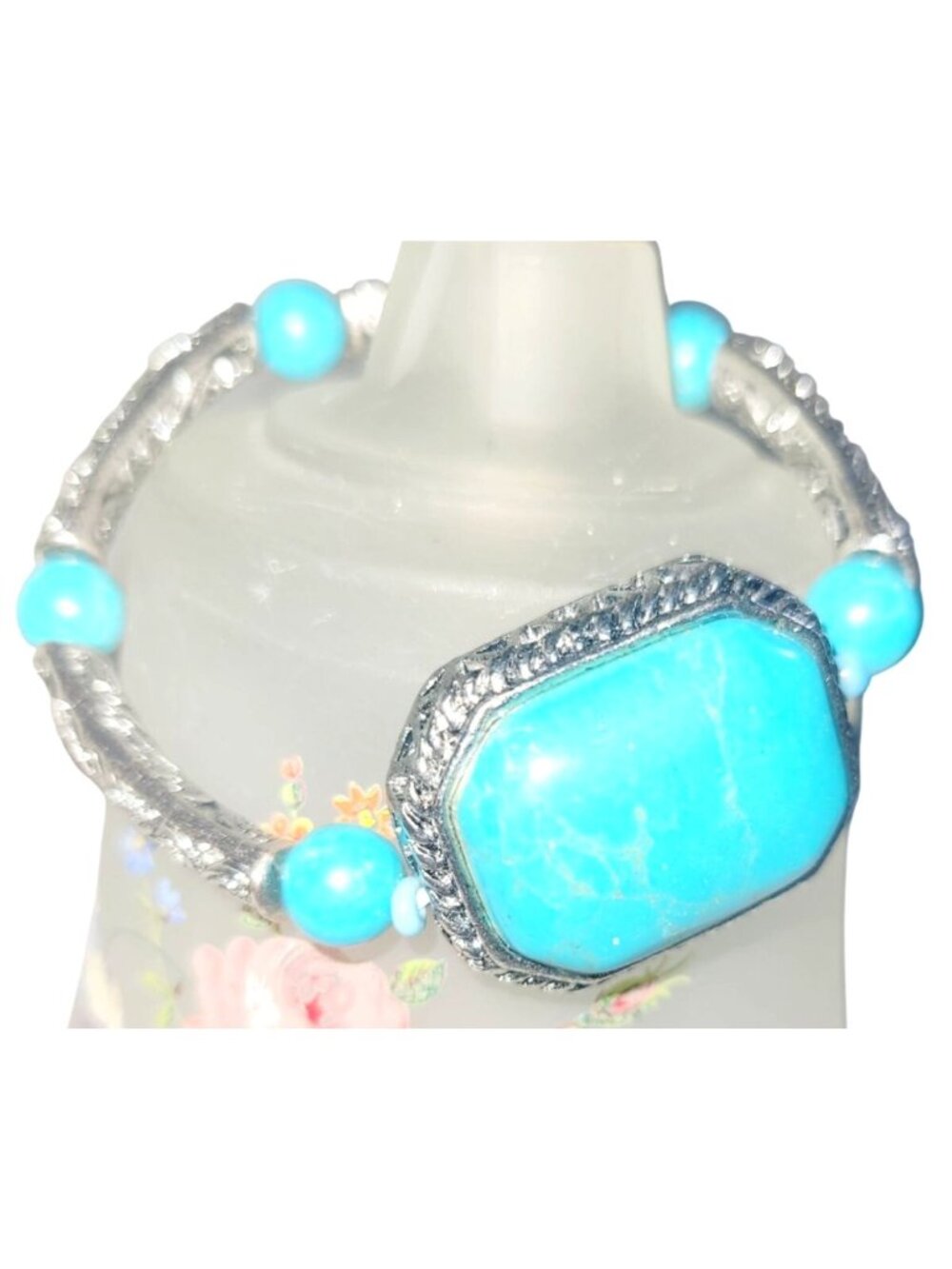 Vintage Turquoise Stone and Chips Silver Tone Fillagree Bracelet - Picture 5 of 9